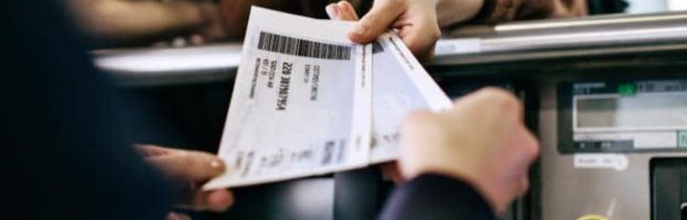 Death of the boarding pass? US airports expand use of fingerprint and facial recognition technology